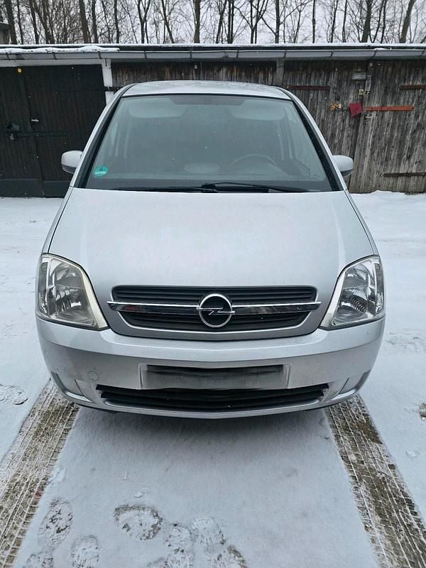 Grau Gebraucht 2004 Opel Meriva Van / Kleinbus | 1.500 € - Bild 1/4