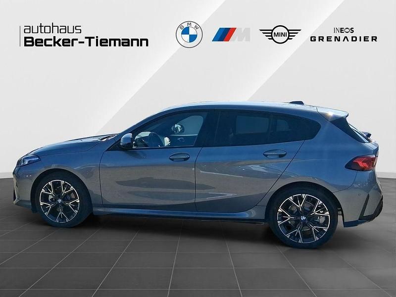 Neu BMW 120 Exclusive 170 PS (125 kW) 2026 Grau Kleinwagen