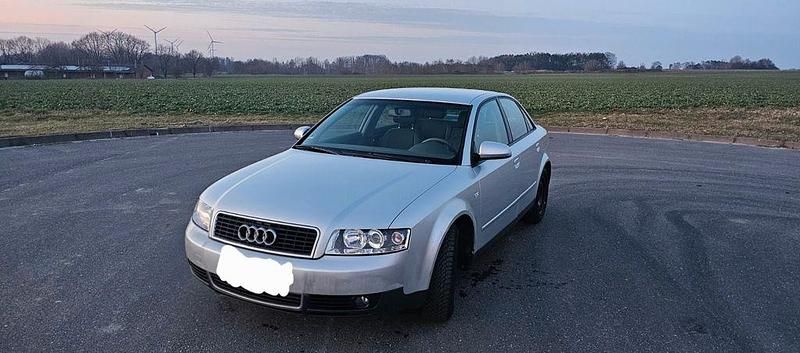 Gebraucht Audi A4 131 PS (96 kW) 2002 Silber Limousine