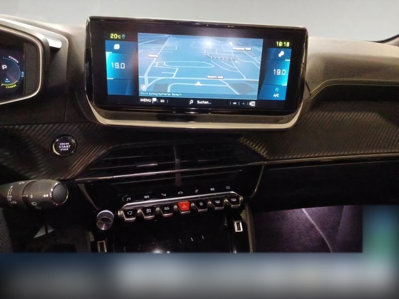 Schwarz Gebraucht 2021 Peugeot e-208 GT Kleinwagen | 20.480 € (Teuer) - Bild 1/3