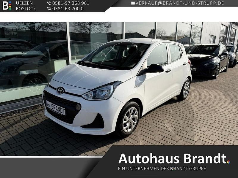 Gebraucht Hyundai i10 Select 67 PS (49 kW) 2017 Weiss Kleinwagen