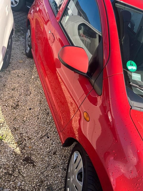 Gebraucht Nissan Pixo 68 PS (50 kW) 2009 Rot Kleinwagen