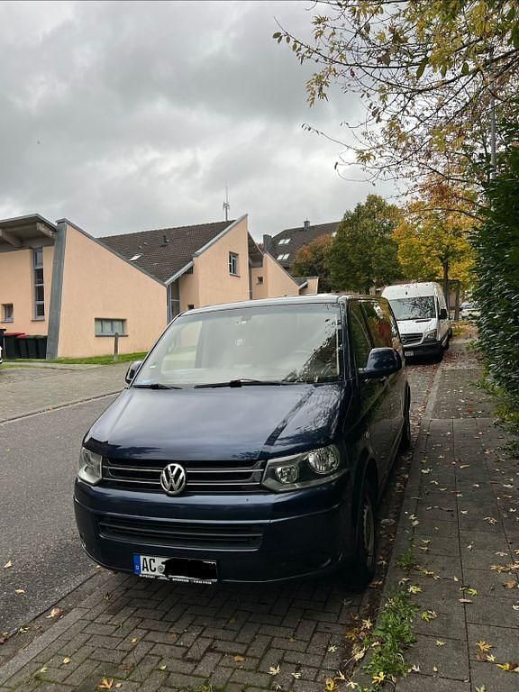Gebraucht VW Caravelle 102 PS (75 kW) 2011 Blau Van / Kleinbus