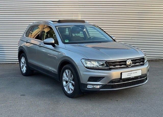 Silber Gebraucht 2016 VW Tiguan Highline SUV | 19.450 € (Fairer Preis) - Bild 1/4