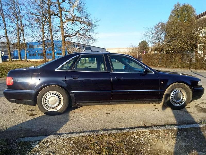 Gebraucht Audi A8 193 PS (141 kW) 1998 Blau Limousine