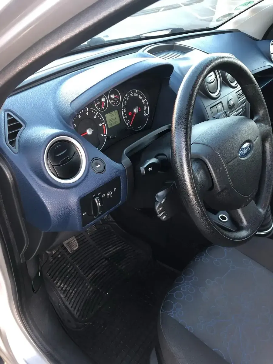 Gebraucht Ford Fiesta 80 PS (58 kW) 2007 Grau Kleinwagen