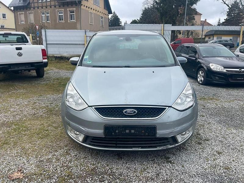 Gebraucht Ford Galaxy Ghia 131 PS (96 kW) 2008 Silber Van / Kleinbus