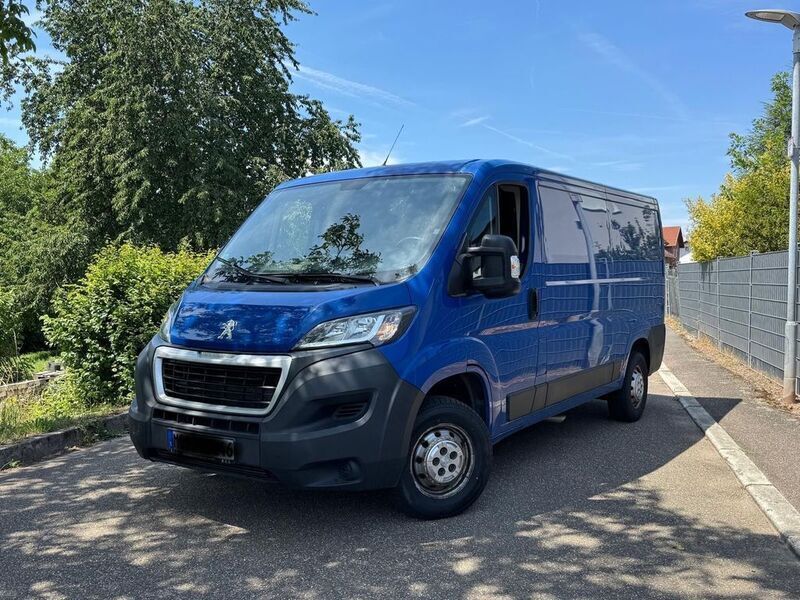 Blau Gebraucht 2019 Peugeot Boxer Van | 12.800 € (Superpreis) - Bild 1/4