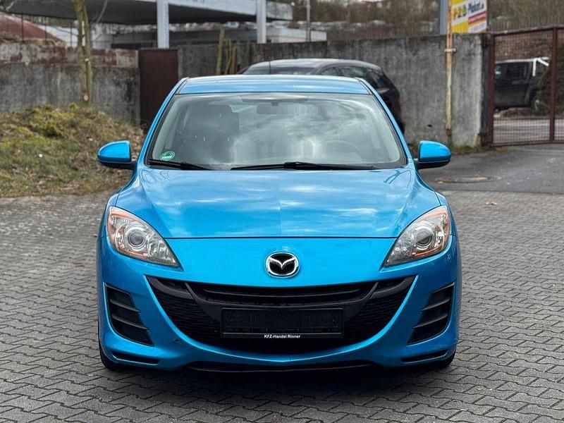 Używany Mazda 3 Center-Line 105 KM (77 kW) 2010 Niebieski Sedan/Limuzyna