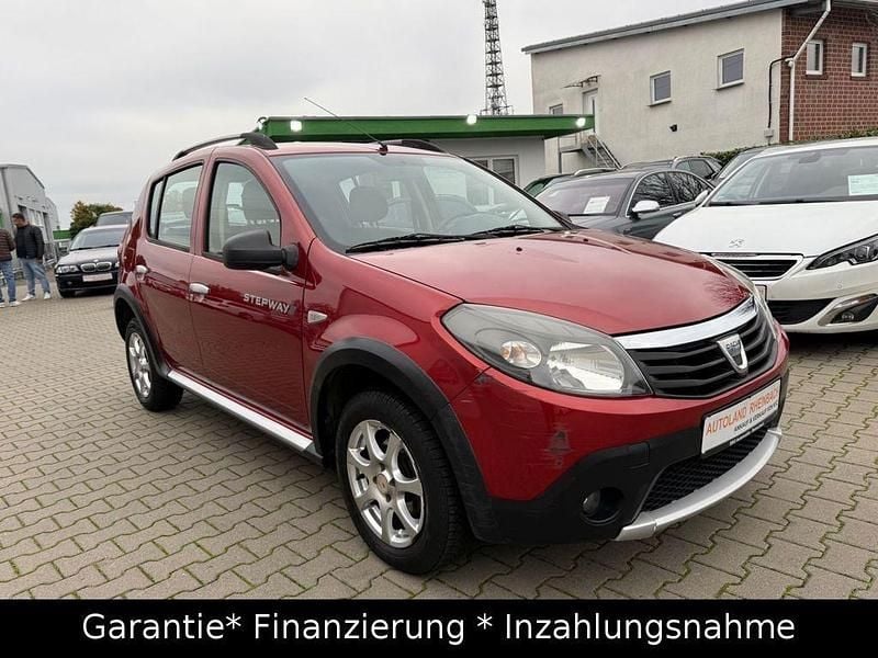 Rot Gebraucht 2012 Dacia Sandero Stepway Kleinwagen | 2.900 € (Fairer Preis) - Bild 1/4