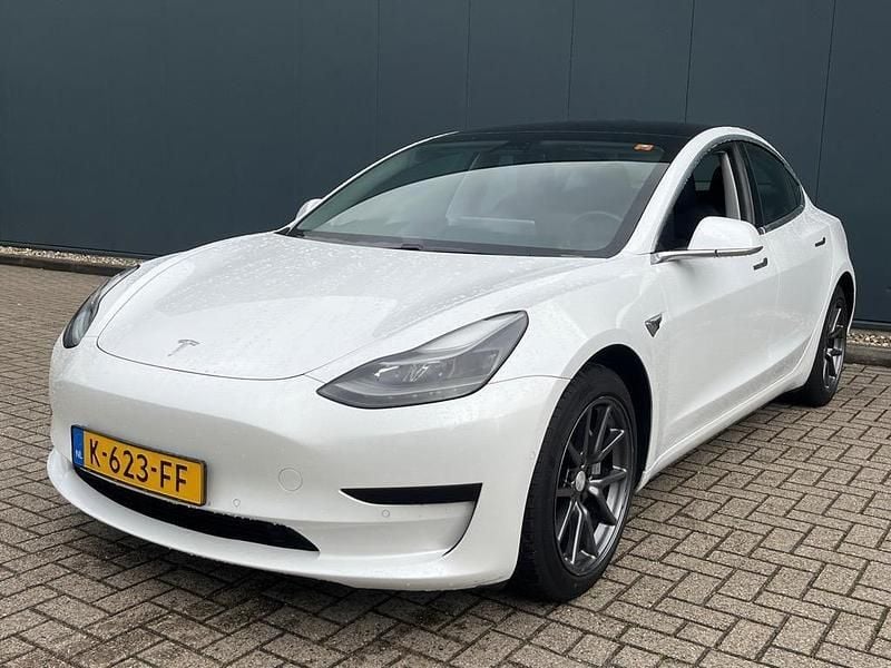 Weiß Gebraucht 2020 Tesla Model 3 Limousine | 16.450 € (Guter Preis) - Bild 1/3