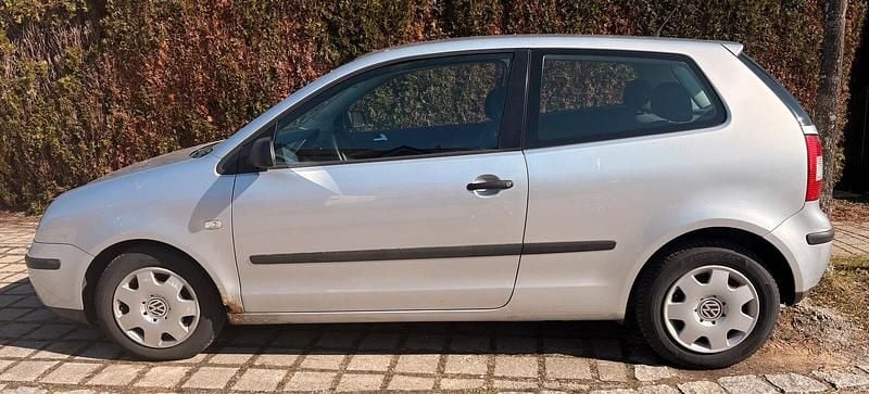 Gebraucht VW Polo 64 PS (47 kW) 2004 Silber Kleinwagen