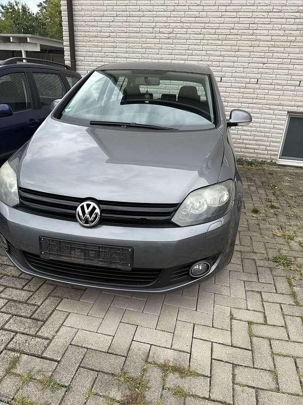 Grau Gebraucht 2010 VW Golf Plus Cross Trendline Van / Kleinbus | 6.000 € (Fairer Preis) - Bild 1/4