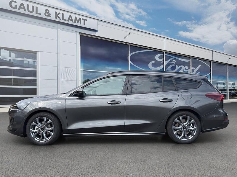 Neu Ford Focus ST-Line X 155 PS (114 kW) 2025 Magneticgrau (metallic) Limousine