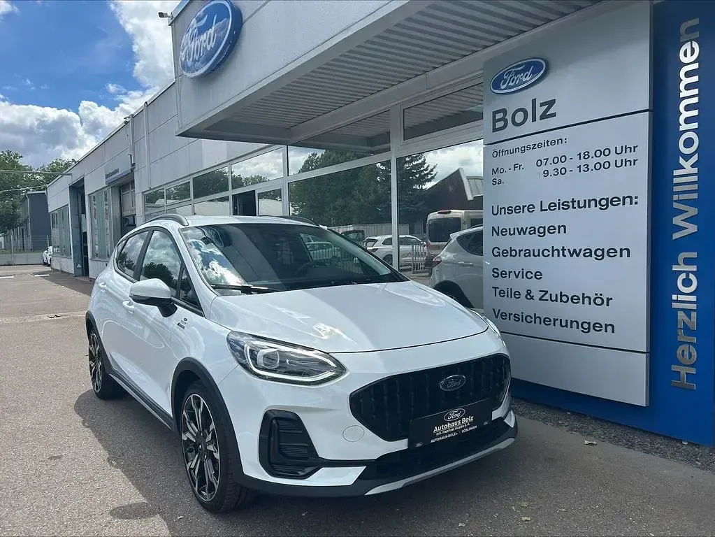 Gebraucht Ford Fiesta Active X 125 PS (91 kW) 2022 Weiß Kleinwagen