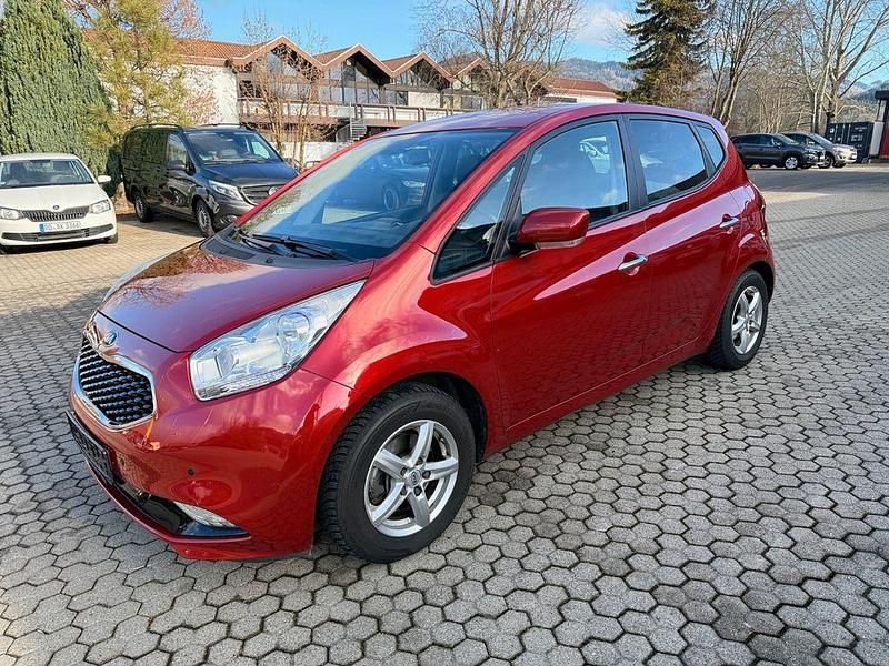 Gebraucht Kia Venga 125 PS (91 kW) 2016 Rot Kleinwagen
