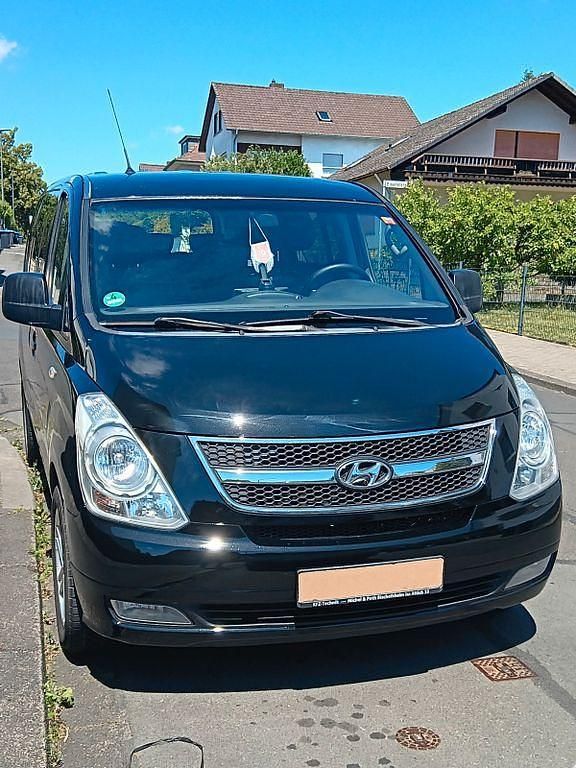 Gebraucht Hyundai H-1 170 PS (125 kW) 2009 Schwarz Van / Kleinbus