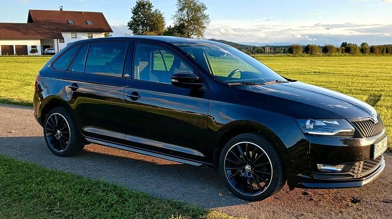 Schwarz Gebraucht 2018 Skoda Rapid Monte Carlo Kombi | 13.000 € (Etwas zu teuer) - Bild 1/4