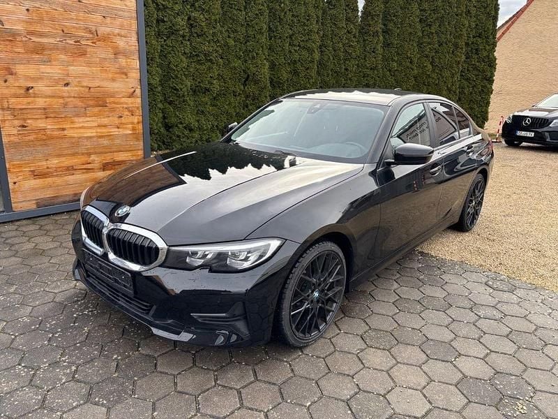 Gebraucht BMW 316 116 PS (85 kW) 2020 Schwarz Limousine
