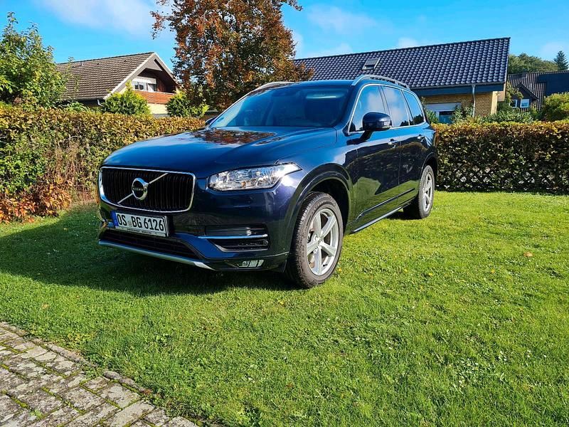 Blau Gebraucht 2016 Volvo XC90 SUV | 24.900 € (Superpreis) - Bild 1/4