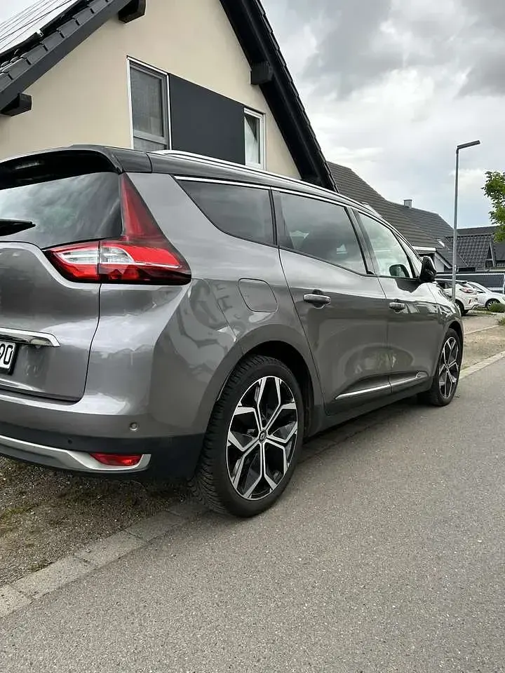 Gebraucht Renault Scenic E-Tech Techno 102 kW (140 PS) 2023 SUV