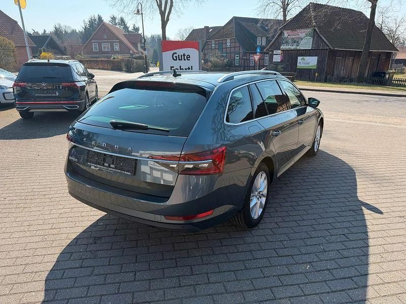 Gebraucht Skoda Superb 190 PS (139 kW) 2020 Grau Kombi