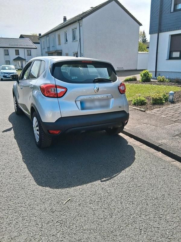Usata Renault Captur 90 CV (66 kW) 2015 Argento SUV