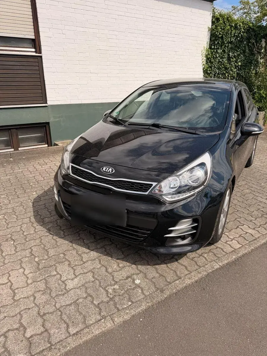Gebraucht Kia Rio DREAM-TEAM Edition 84 PS (61 kW) 2016 Schwarz Kleinwagen