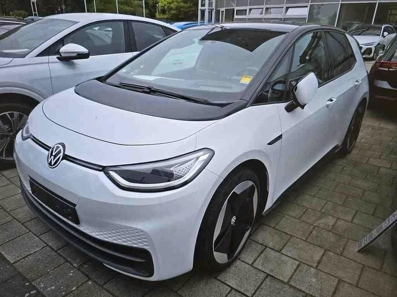 Weiß Gebraucht 2021 VW ID.3 Pro Performance Kleinwagen | 17.690 € (Guter Preis) - Bild 1/4