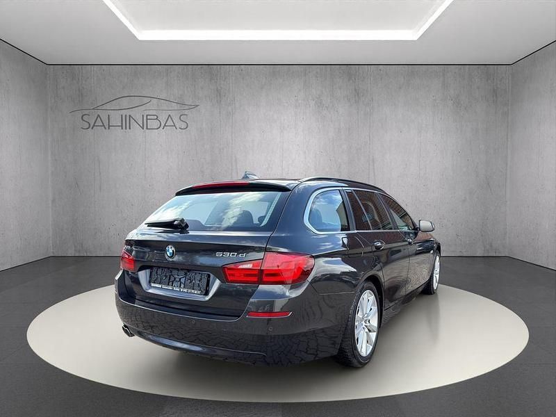Gebraucht BMW 530 Performance 258 PS (189 kW) 2013 Grau Kombi