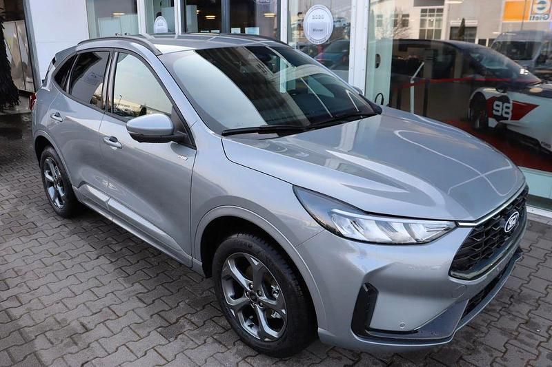 Neu Ford Kuga ST-Line 242 PS (177 kW) 2026 Silber SUV