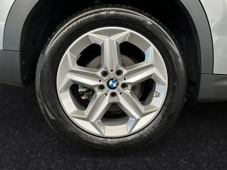 Gebraucht BMW X2 Efficient Dynamics 163 PS (119 kW) 2025 Skyscraper grau metallic SUV
