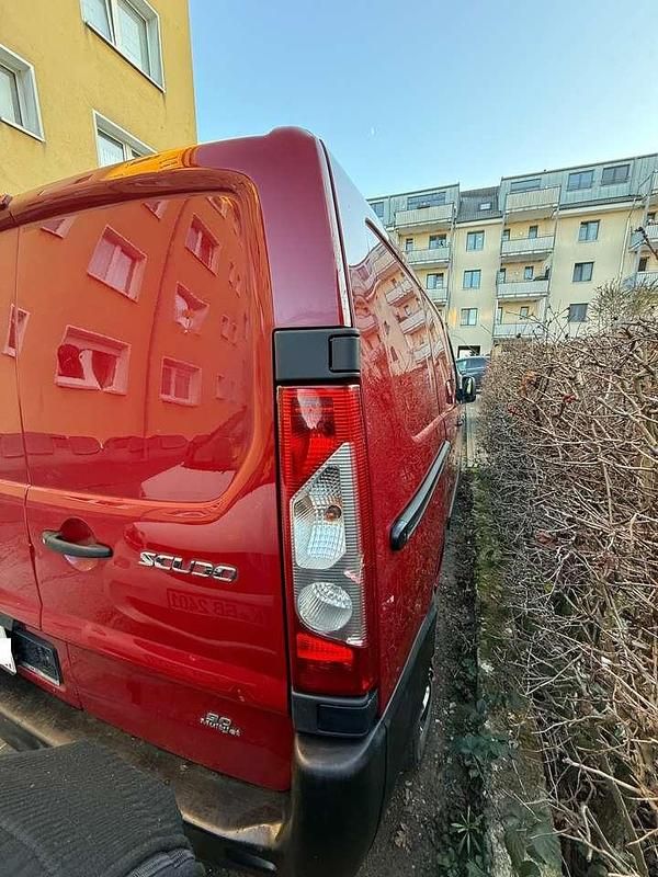 Gebraucht Fiat Scudo Basis 90 PS (66 kW) 2009 Rot Van