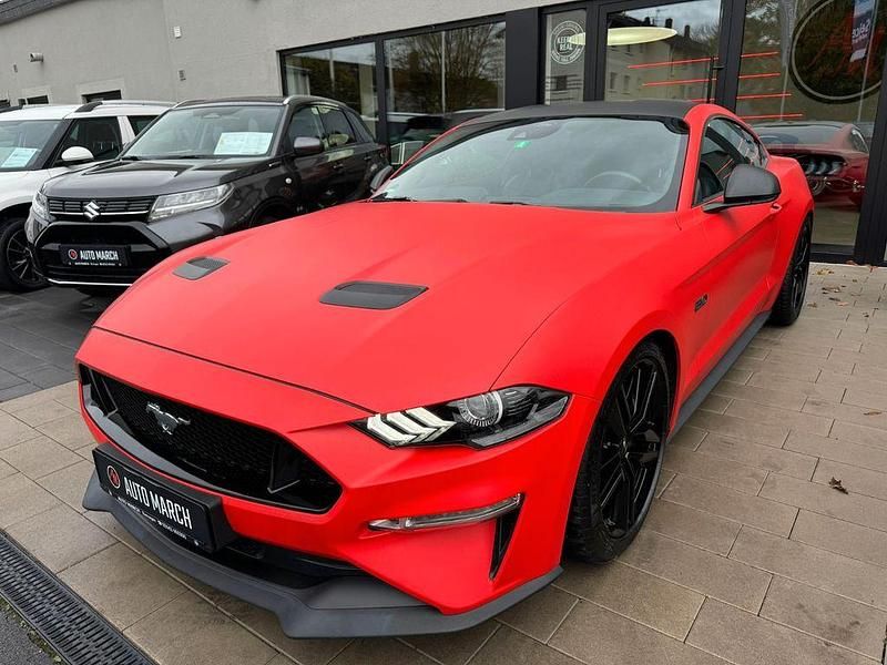 Race red (original) / folierun Gebraucht 2021 Ford Mustang GT Fastback Coupé | 44.980 € (Etwas zu teuer) - Bild 1/4