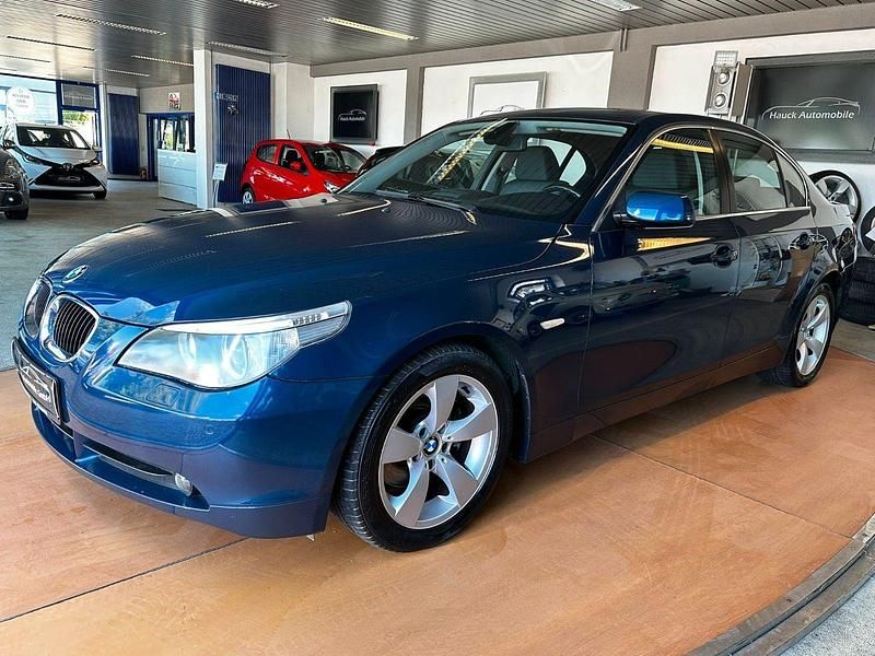 Blau Gebraucht 2004 BMW 520 Limousine | 7.490 € (Teuer) - Bild 1/3