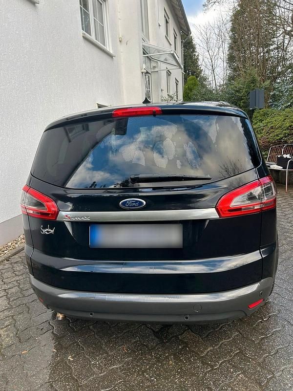 Gebraucht Ford S-MAX S 163 PS (119 kW) 2014 Schwarz Van / Kleinbus