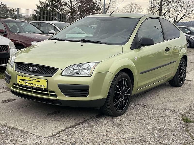 Gebraucht Ford Focus Trend 80 PS (58 kW) 2006 Gold Kleinwagen