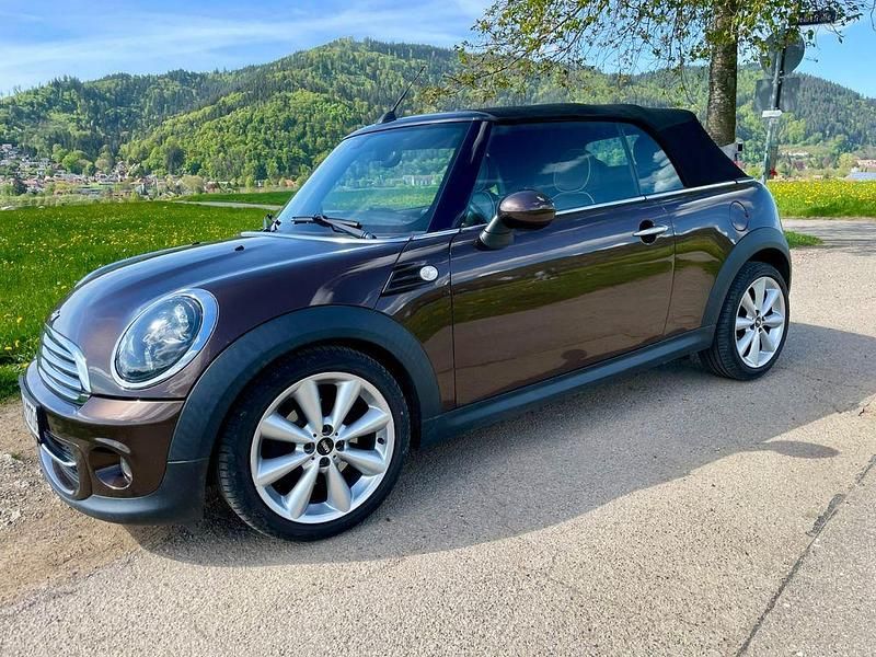 Gebraucht Mini Cooper Cabriolet 122 PS (89 kW) 2011 Braun Cabrio