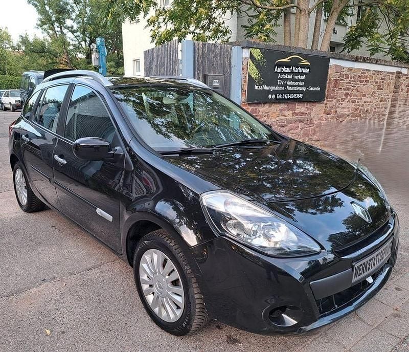 Schwarz Gebraucht 2009 Renault Clio II Dynamique Limousine | 3.299 € (Etwas zu teuer) - Bild 1/4