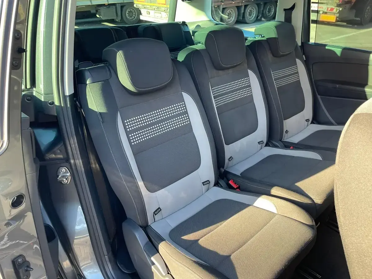 Gebraucht VW Sharan 177 PS (130 kW) 2014 Grau Van / Kleinbus