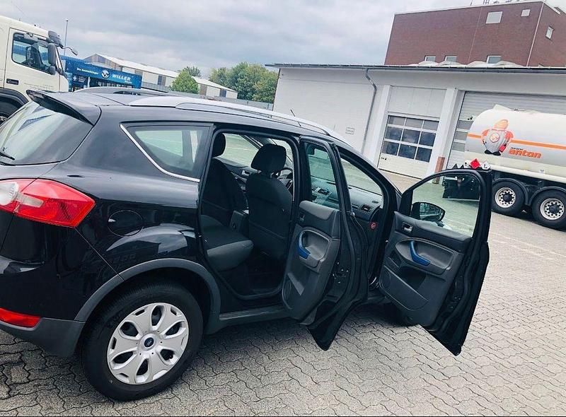 Gebraucht Ford Kuga Titanium 136 PS (100 kW) 2009 Schwarz SUV