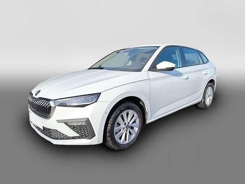 Weiß Gebraucht 2024 Skoda Scala Selection Kleinwagen | 27.595 € (Teuer) - Bild 1/4