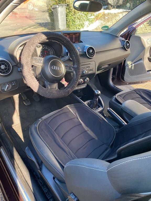 Gebraucht 2013 Audi A1 Ambition Kleinwagen | 5.800 € (Guter Preis) - Bild 1/4