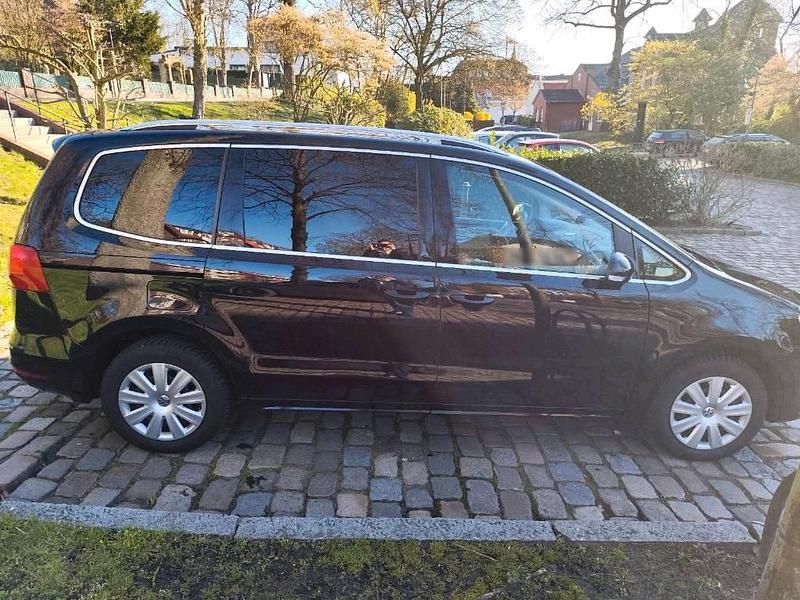 Gebraucht VW Sharan Highline 190 PS (139 kW) 2011 Schwarz Van / Kleinbus