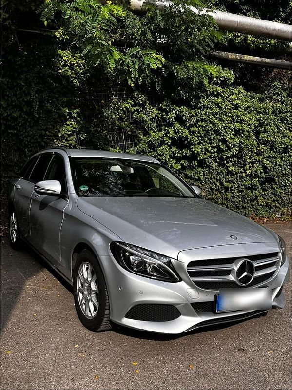Gebraucht Mercedes C250 204 PS (150 kW) 2015 Silber Kombi