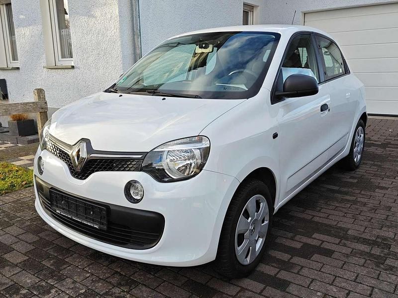 Weiß Gebraucht 2017 Renault Twingo SE Kleinwagen | 4.950 € (Guter Preis) - Bild 1/4