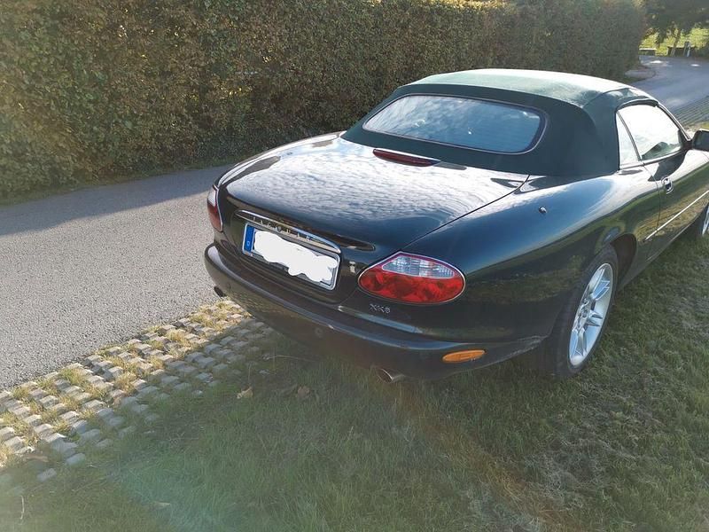 Gebraucht Jaguar XK8 284 PS (208 kW) 2002 Grün Cabrio