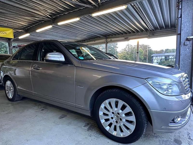 Gebraucht Mercedes C280 231 PS (169 kW) 2007 Cubanitsilber  metallic Limousine