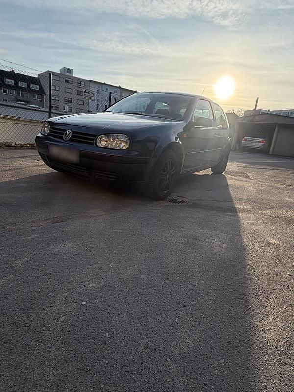 Gebraucht VW Golf IV 105 PS (77 kW) 1999 Grau Kleinwagen