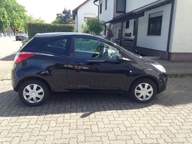 Gebraucht Ford Ka 69 PS (50 kW) 2010 Schwarz metallic Kleinwagen